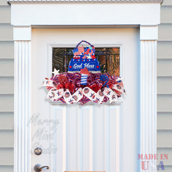 4th of July wreath, patriotic, USA, rail, God bless America, W04221D