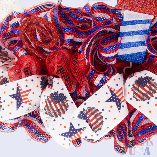 4th of July wreath, patriotic, USA, rail, God bless America, W04221D