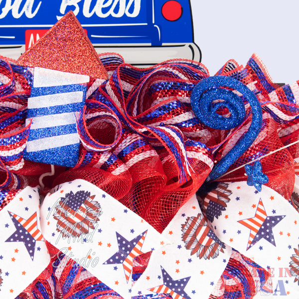 4th of July wreath, patriotic, USA, rail, God bless America, W04221D