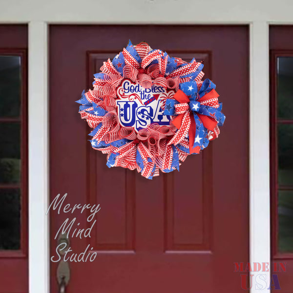 4th of July wreath, patriotic, USA, God bless the USA, 0409B