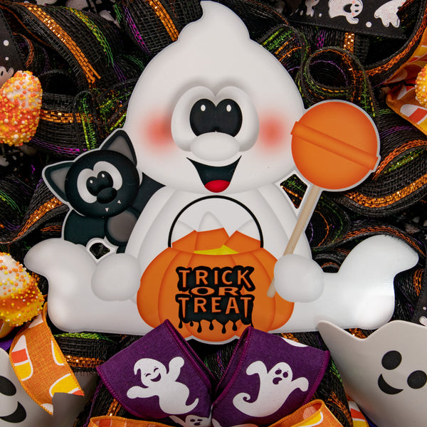 Halloween wreath, ghost wreath, lighted wreath, trick or treat, front door wreath, door, hanger. W21014A
