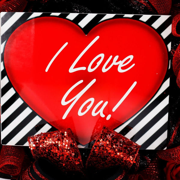 Wreath, door hanging, Mother's Day, I Love You, any love celebration, merrymindstudio, 01061