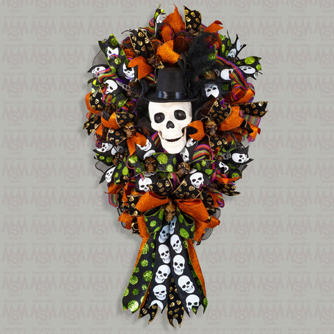 Halloween Wreath, talking skull wreath, lighted skull wreath, skull wreath, front door wreath, Autumn, fall W30928A