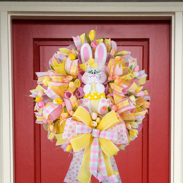 Easter wreath, bunny wreath, Spring wreath, floral wreath, front door wreath, door hanger, Tulips, 26". W40215A