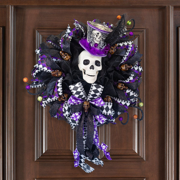 Halloween Wreath, talking skull wreath, lighted skull wreath, skull wreath, top hat, front door wreath, Autumn, fall W40924AA