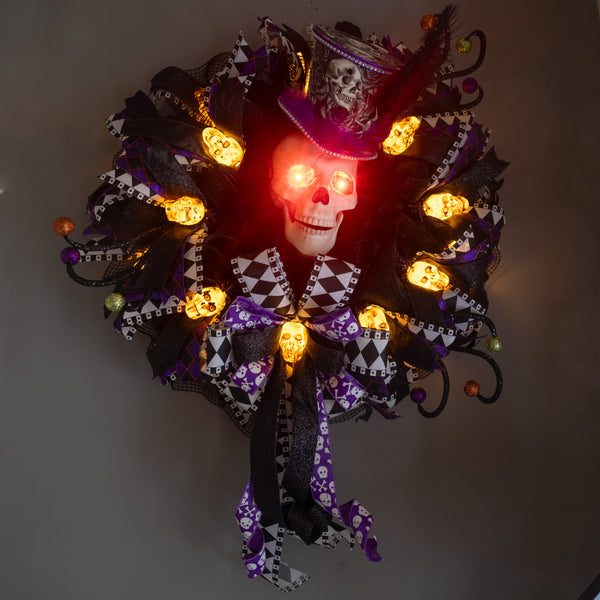 Halloween Wreath, talking skull wreath, lighted skull wreath, skull wreath, top hat, front door wreath, Autumn, fall W40924AA